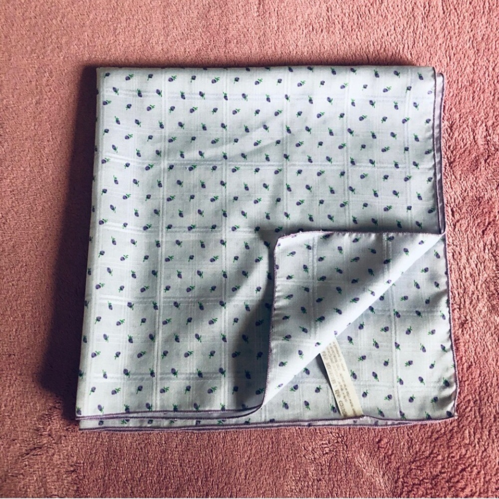 Kerchief rosebuds dainty plaid square lavender white lightweight thin Vintage